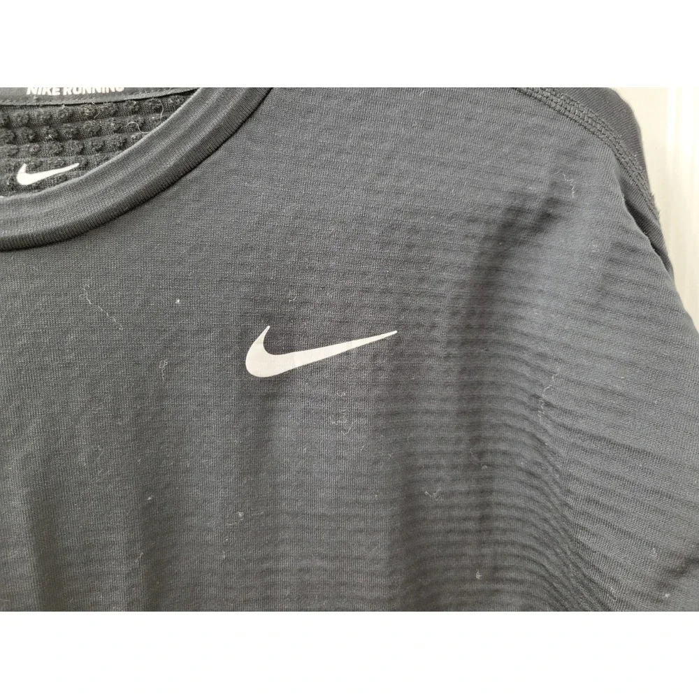 Nike Dri-Fit Running Womens Small Long Sleeve Shirt Black Thumb Holes Pocket